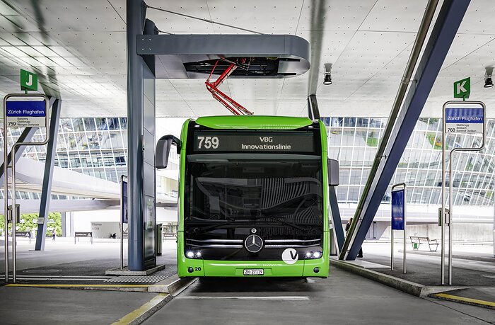 Extremer Einsatz in der Schweiz: Mercedes-Benz eCitaro fährt künftig bis zu 22 Stunden und 370 Kilometer täglich im Linienbetrieb