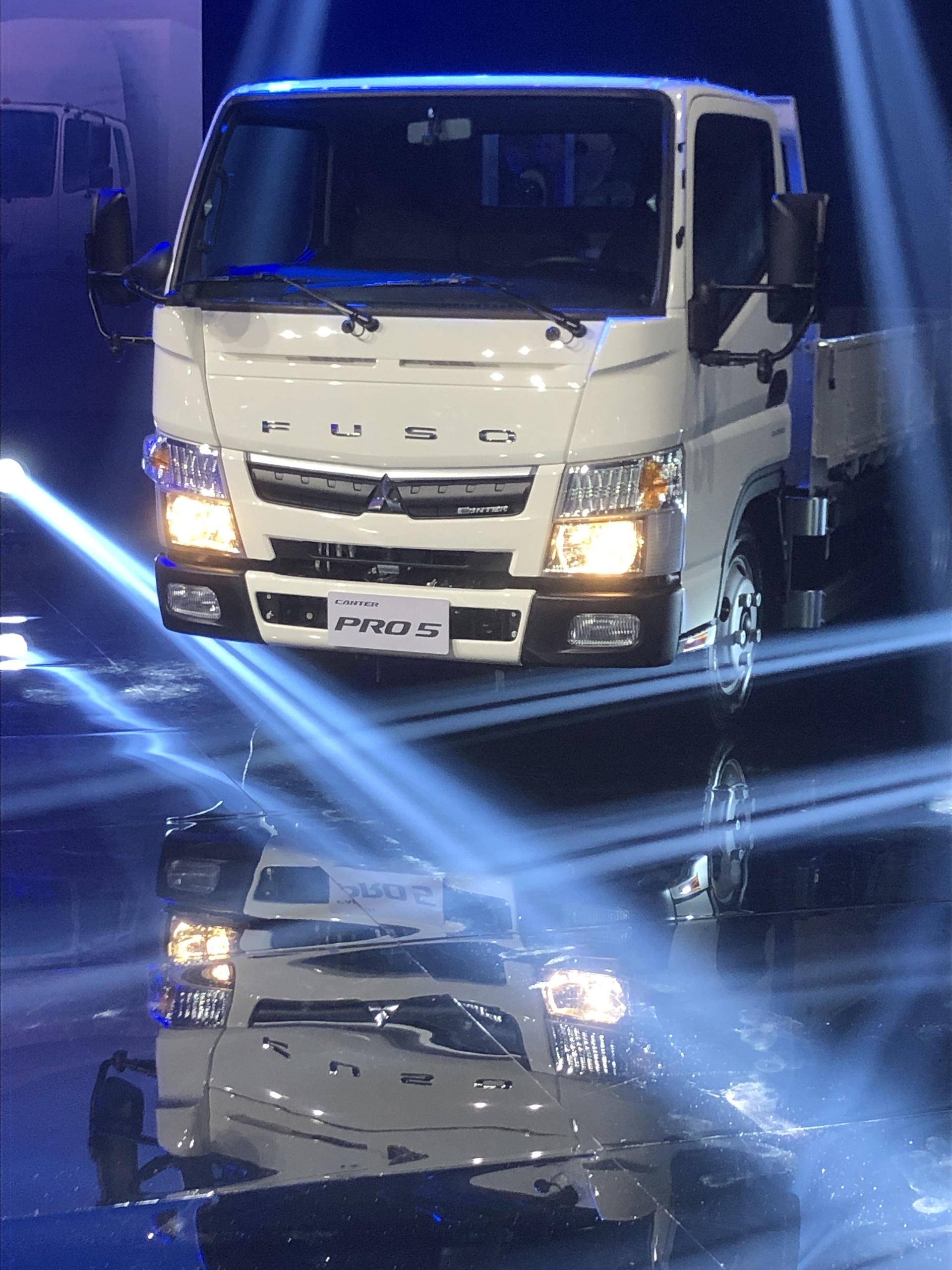 The Canter PRO 5 available in Taiwan Mitsubishi Fuso celebrates the handover of the 30,000th vehicle to customers in Taiwan