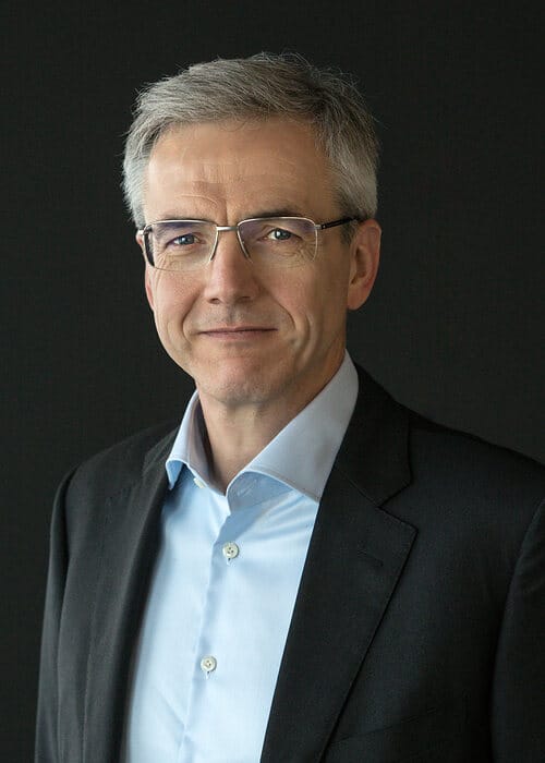 Führungswechsel bei der Daimler Truck AG:  Karl Deppen folgt auf Hartmut Schick als Mitglied des Vorstands, verantwortlich für Truck China und die Regionen Japan und Indien mit den Marken FUSO und BharatBenz