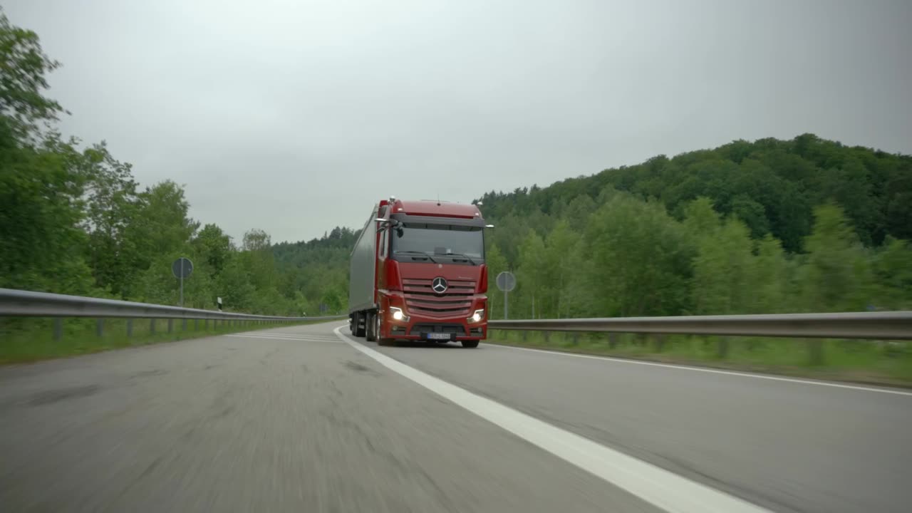 Der neue Mercedes-Benz Actros L - Footage