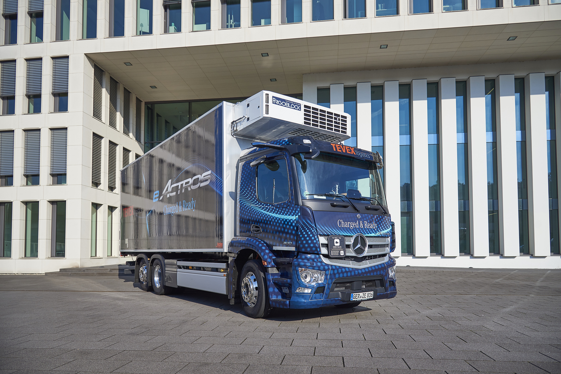 Mercedes-Benz eActros kurz vor Serienstart bei ersten Kunden in Deutschland und den Niederlanden im Realbetrieb Mercedes-Benz eActros kurz vor Serienstart bei ersten Kunden in Deutschland und den Niederlanden im Realbetrieb