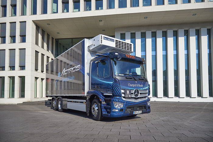 Mercedes-Benz eActros kurz vor Serienstart bei ersten Kunden in Deutschland und den Niederlanden im Realbetrieb