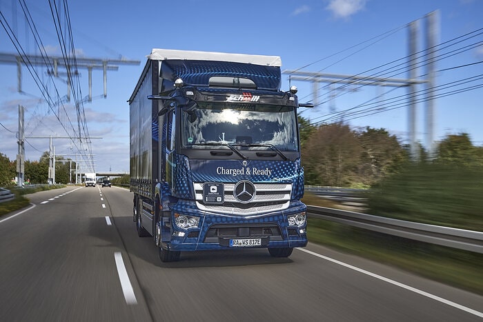 Mercedes-Benz eActros kurz vor Serienstart bei ersten Kunden in Deutschland und den Niederlanden im Realbetrieb