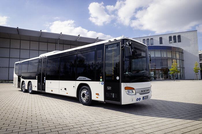 Test vehicle S 418 LE business