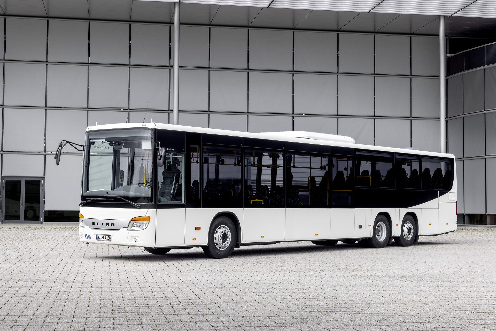 Test vehicle S 418 LE business