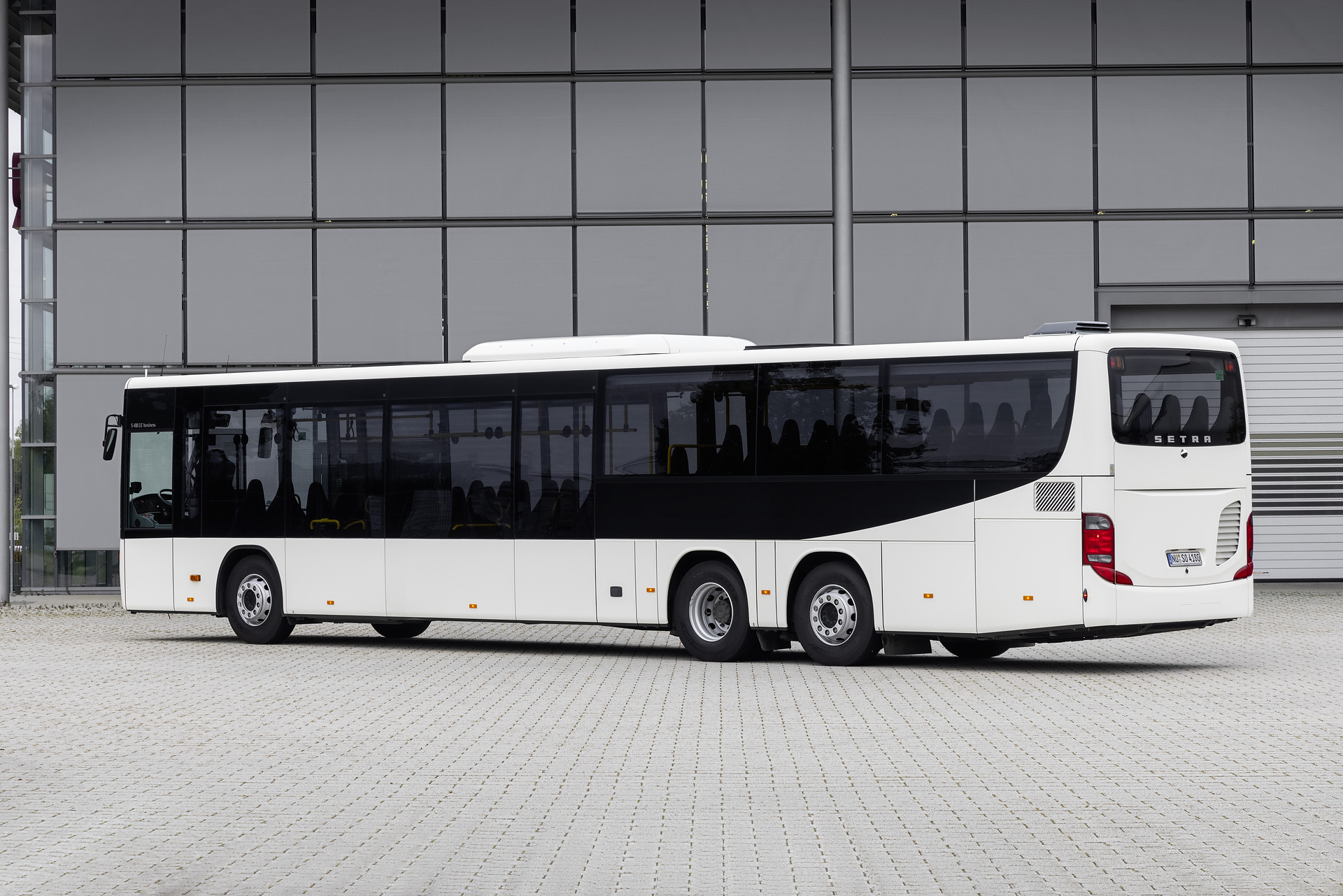 Test vehicle S 418 LE business