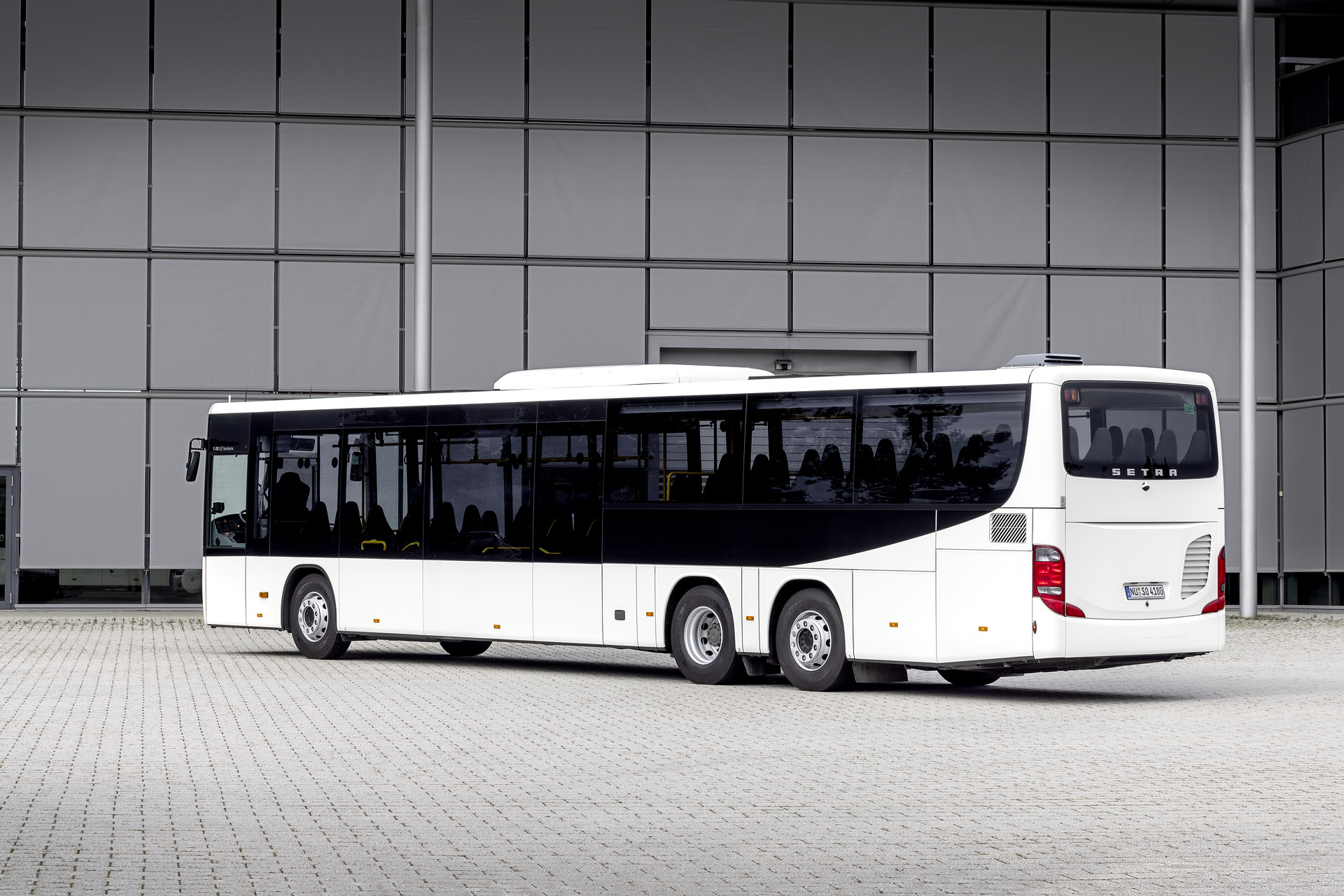 Test vehicle S 418 LE business