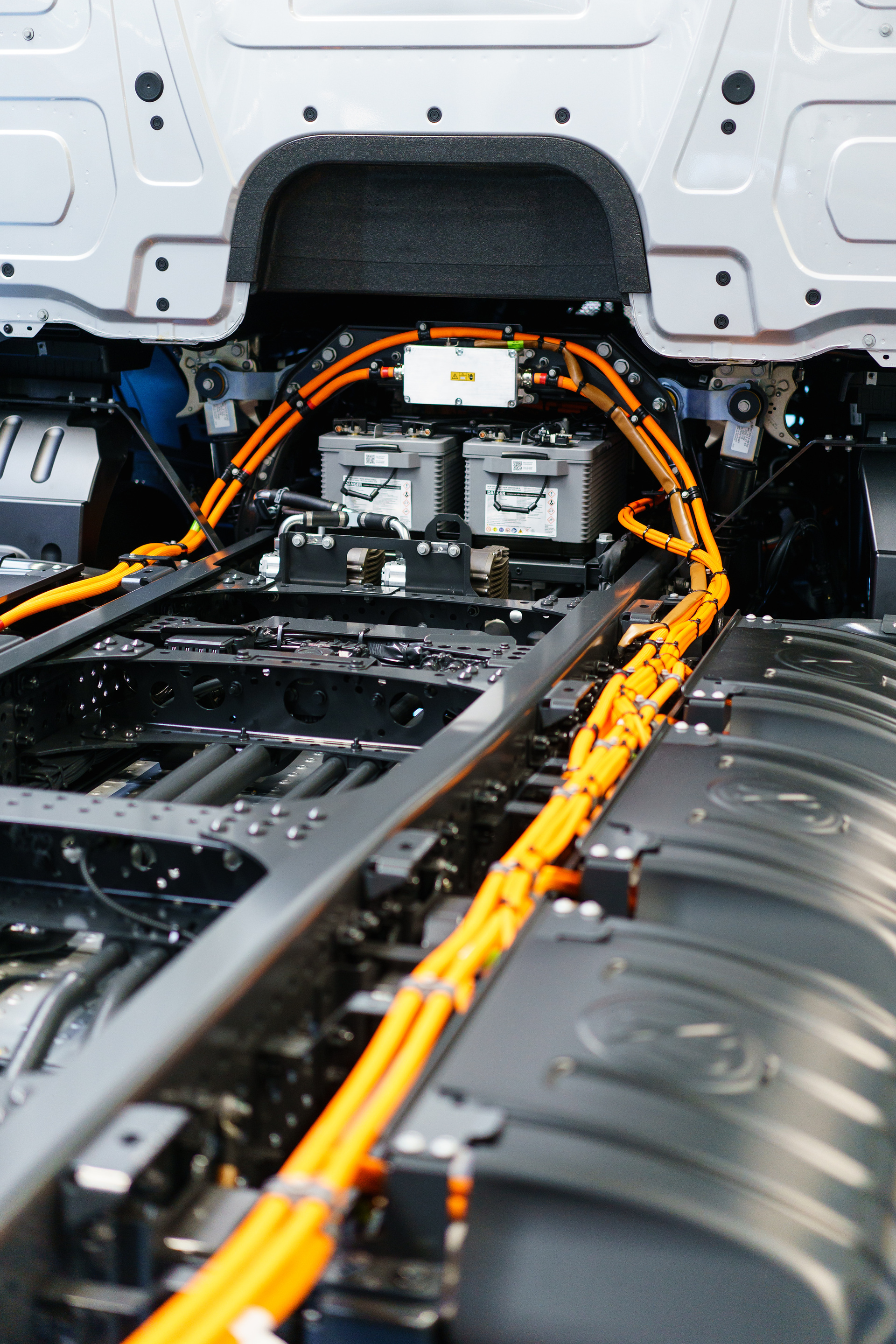 Future Truck Center im Mercedes-Benz Werk Wörth: Serienfertigung des batterieelektrisch angetriebenen eActros beginnt E-Lkw ab sofort in Serie: Produktionsstart des batterieelektrisch angetriebenen eActros im Mercedes-Benz Werk Wörth