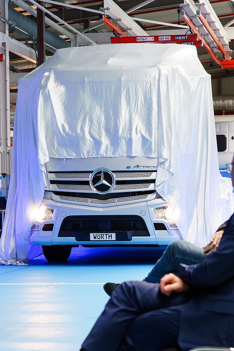 E-Lkw ab sofort in Serie: Produktionsstart des batterieelektrisch angetriebenen eActros im Mercedes-Benz Werk Wörth