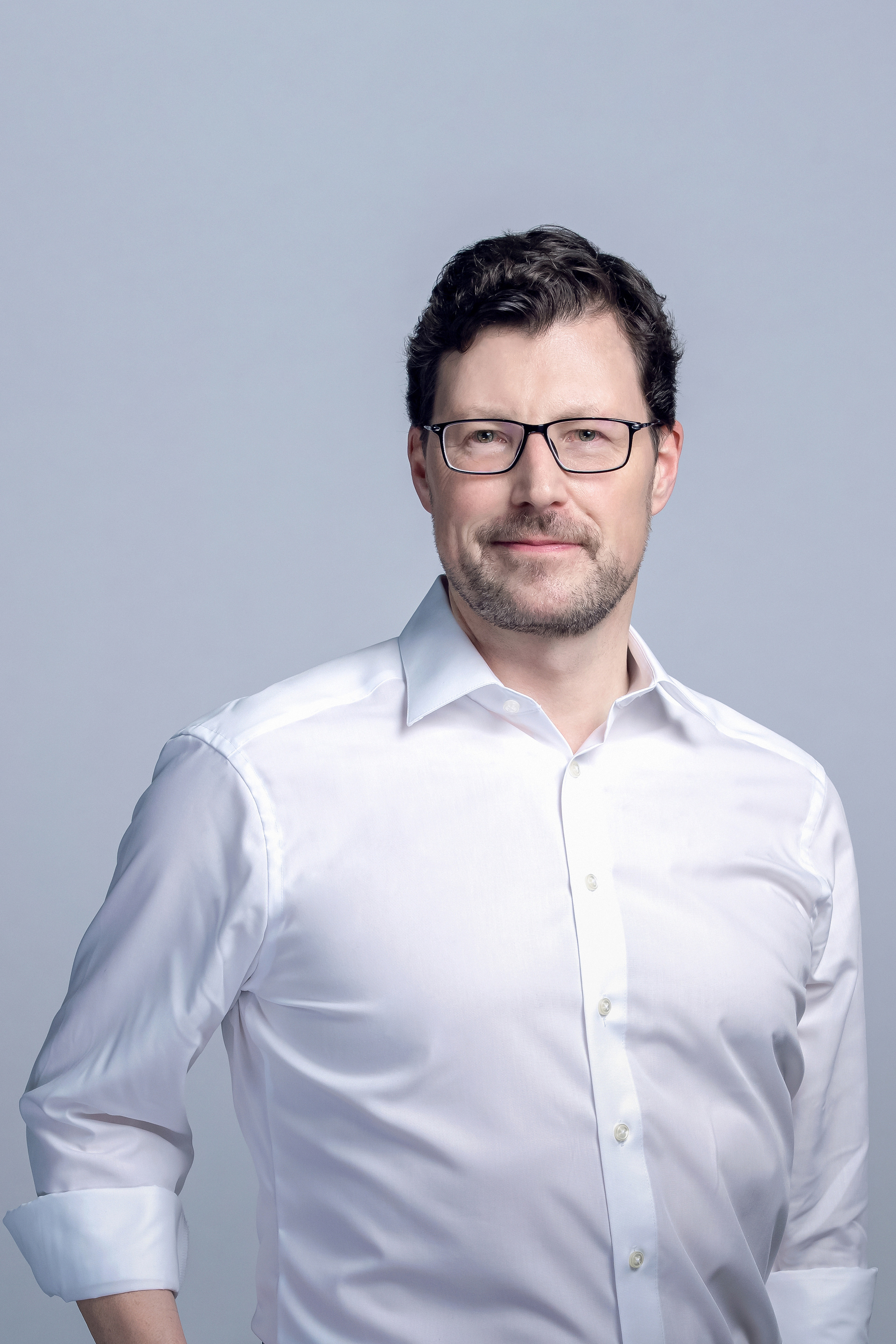 Dr. Holger Scherr to lead Daimler Truck Joint Venture in China Dr. Holger Scherr to lead Daimler Truck Joint Venture in China