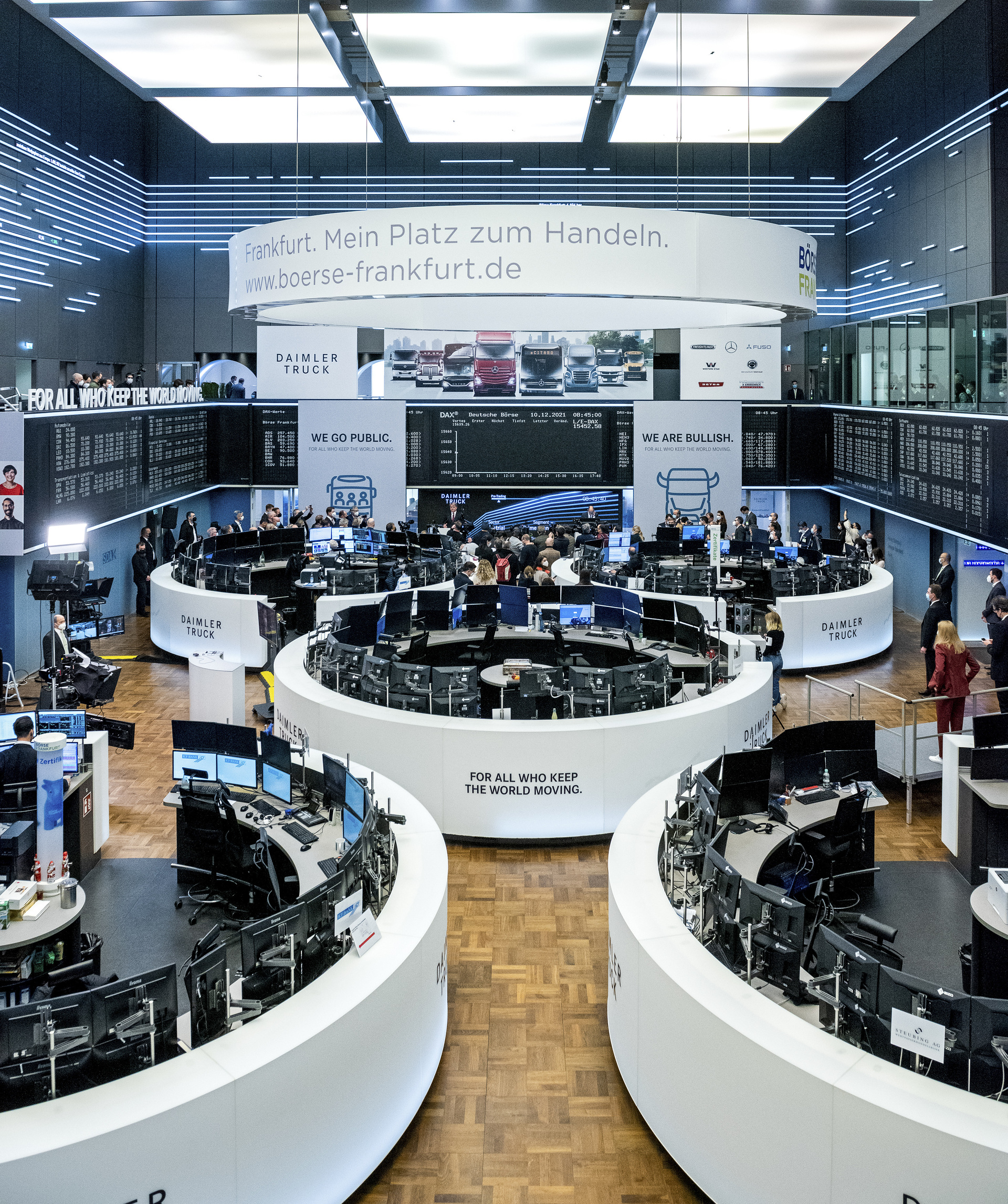 Daimler Truck launched on stock exchange as an independent company Daimler Truck launched on stock exchange as an independent company