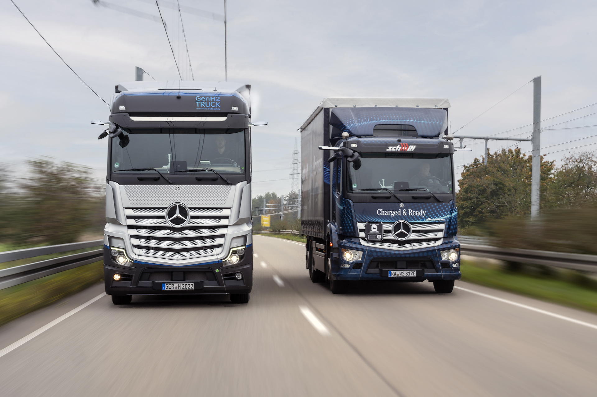 Daimler Truck setzt konsequent auf Doppelstrategie: Batterie und Wasserstoff hydrogen Diskussion Batterie vs. Wasserstoff: Daimler Truck setzt mit beiden Technologien konsequent auf Doppelstrategie