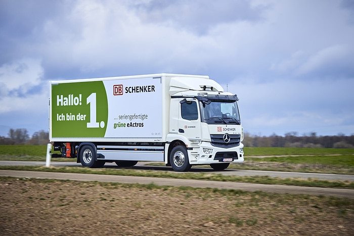 First series-produced Mercedes-Benz eActros handed over to DB Schenker