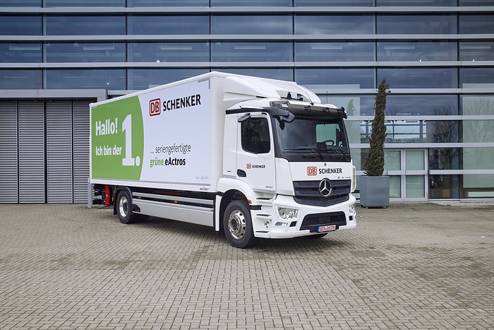 First series-produced Mercedes-Benz eActros handed over to DB Schenker