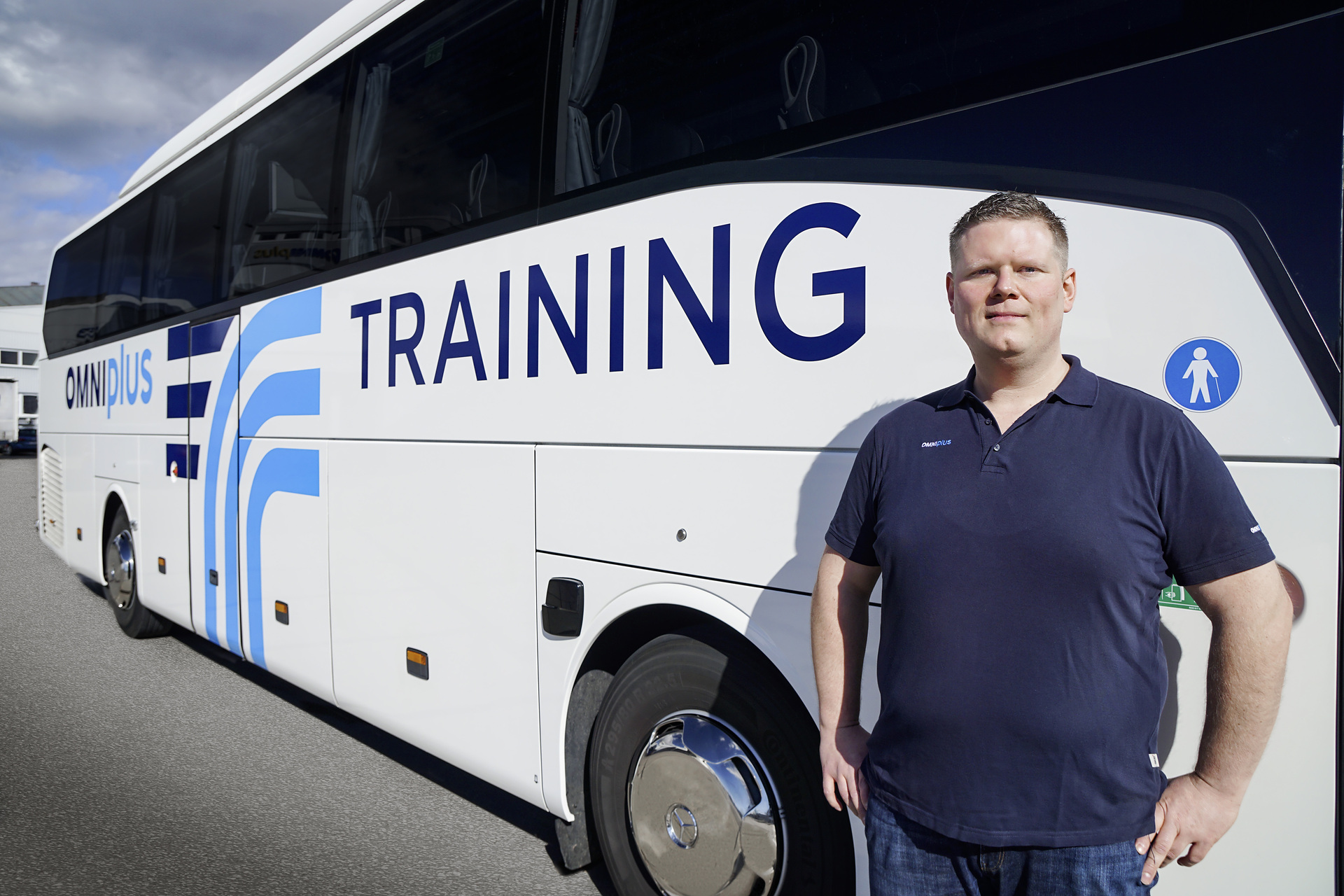 OMNIplus; Expert-Handling-Training; Mercedes-Benz Tourismo; Nils Ungericht, Leiter des Expert-Handling-Training Wenn Profis zu Experten werden: Das Expert-Handling-Training von Omniplus für Busfahrerinnen und Busfahrer