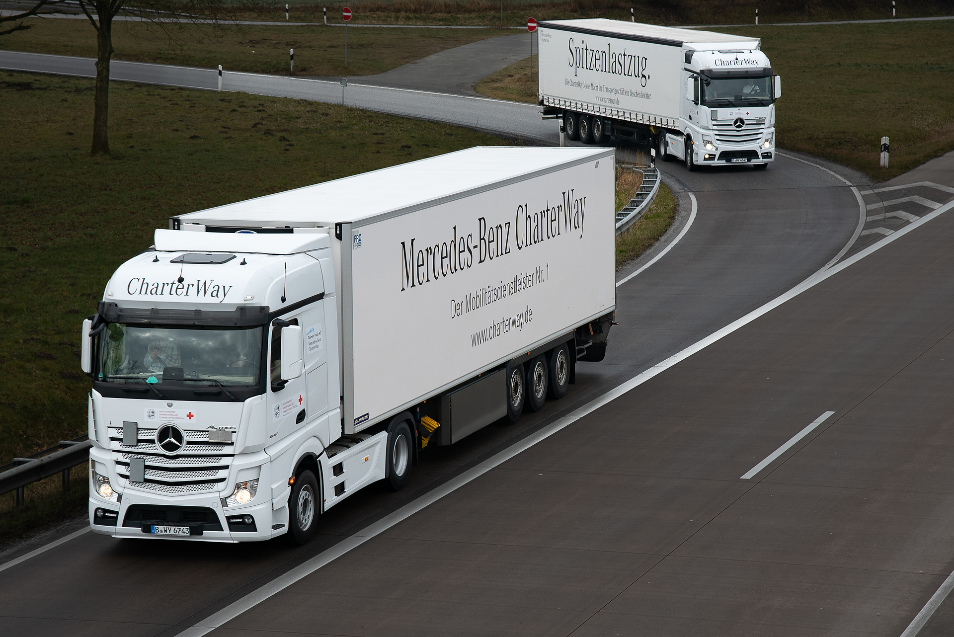 Daimler Truck supports the population of Ukraine