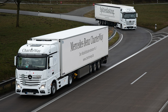 Daimler Truck unterstützt Bevölkerung in der Ukraine