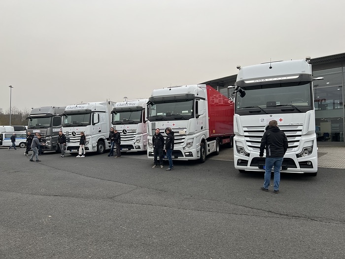 Daimler Truck unterstützt Bevölkerung in der Ukraine