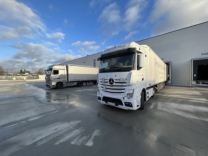 Daimler Truck supports the population of Ukraine