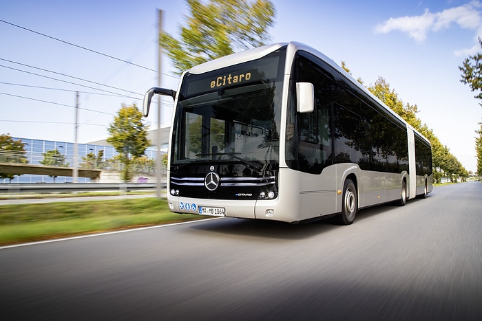 Viel mehr als ein Omnibus: Der vollelektrische Mercedes-Benz eCitaro zusammen mit Software-Lösungen von IVU als E-System