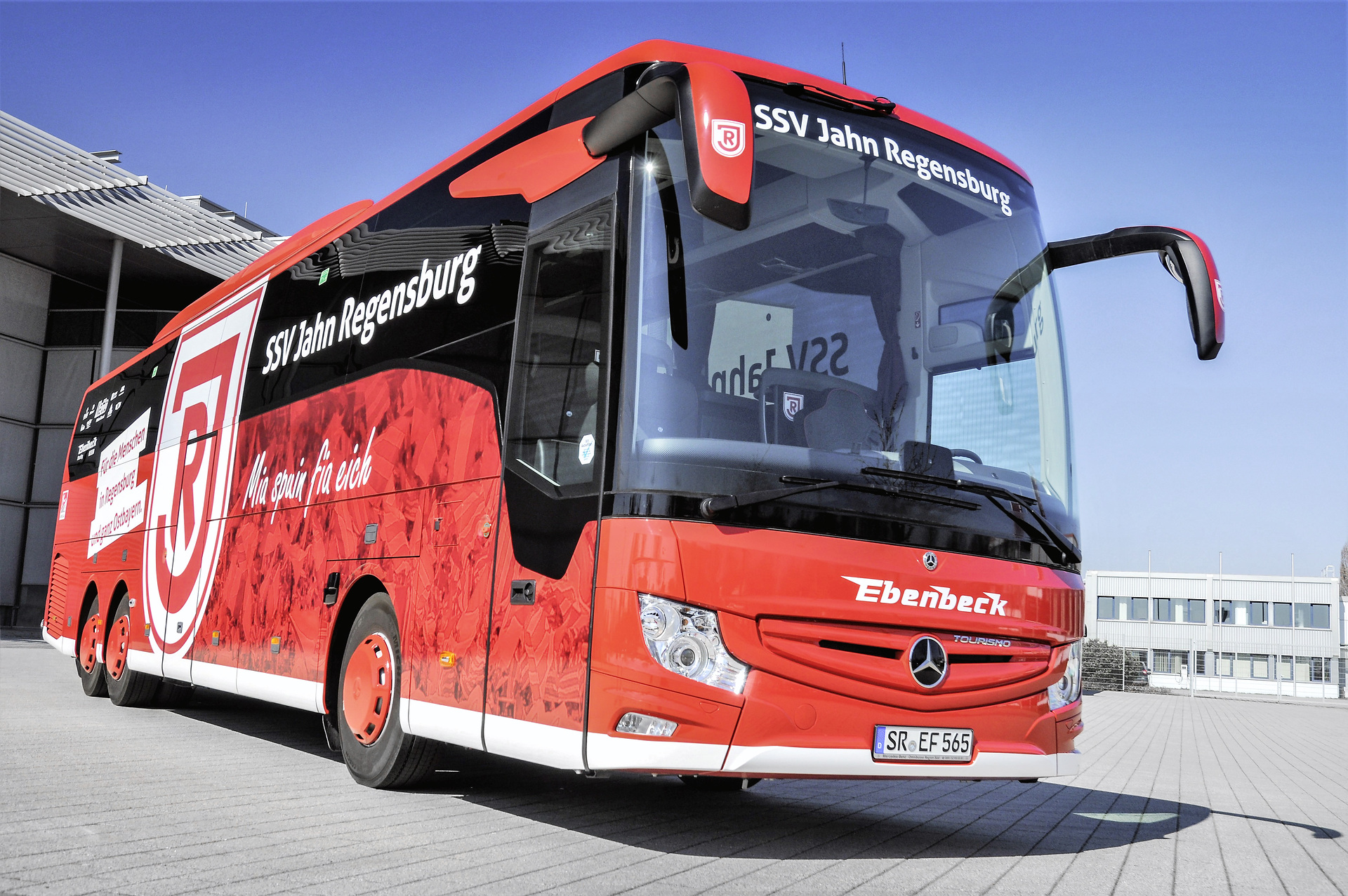 New team touring coach for SSV Jahn Regensburg