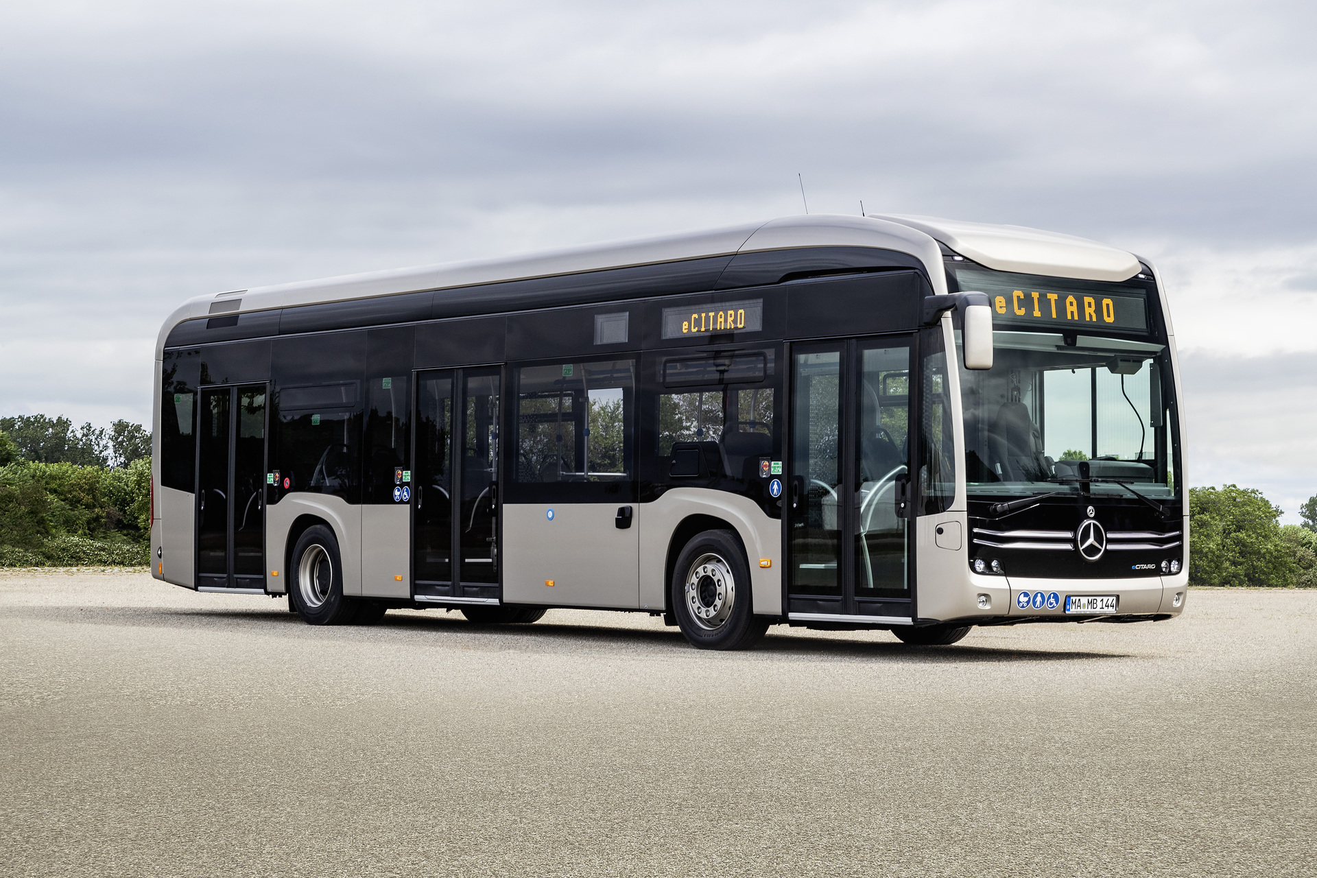 Von der Antriebsbatterie im Stadtbus zum Energiespeicher für Straßenbahnen