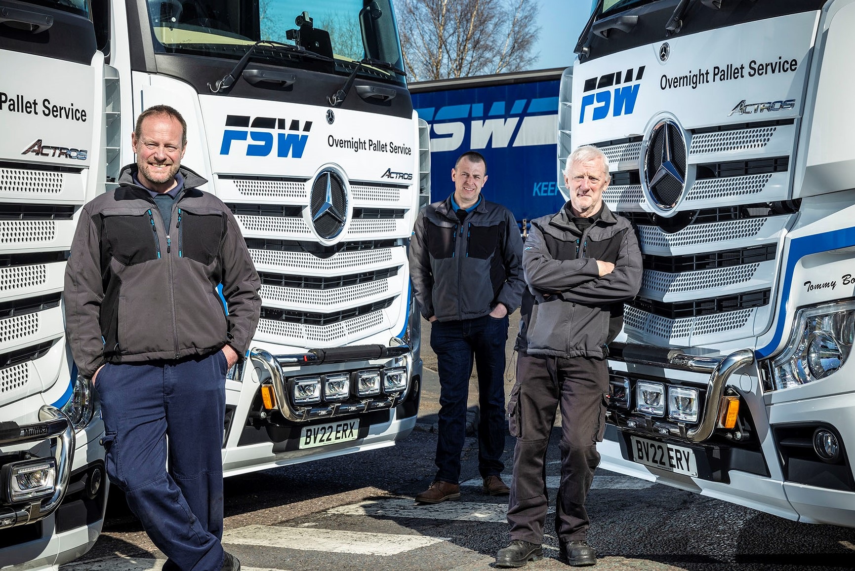 Vom Pferdegespann zum HighTech-Transport: drei neue Mercedes-Benz Actros für den Frachtspezialisten FSW