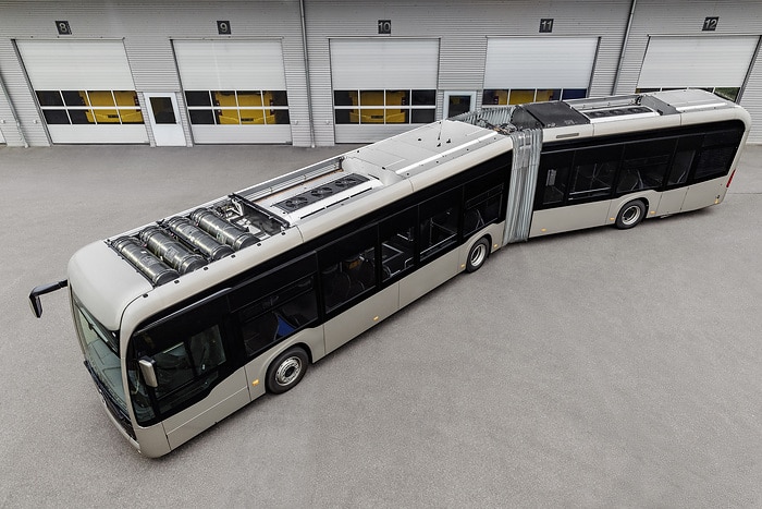 Daimler Buses to offer CO2-neutral vehicles in every segment by 2030 – dual-track strategy based on batteries and hydrogen