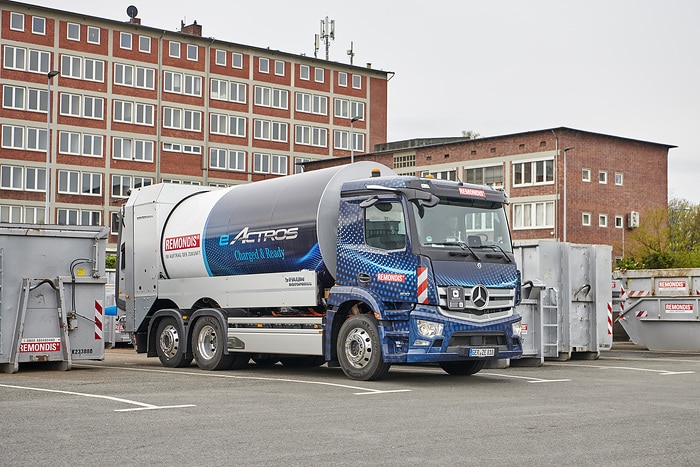 Lokal CO2-neutrale Abfallentsorgung: Mercedes-Benz eActros elektrifiziert REMONDIS in Köln