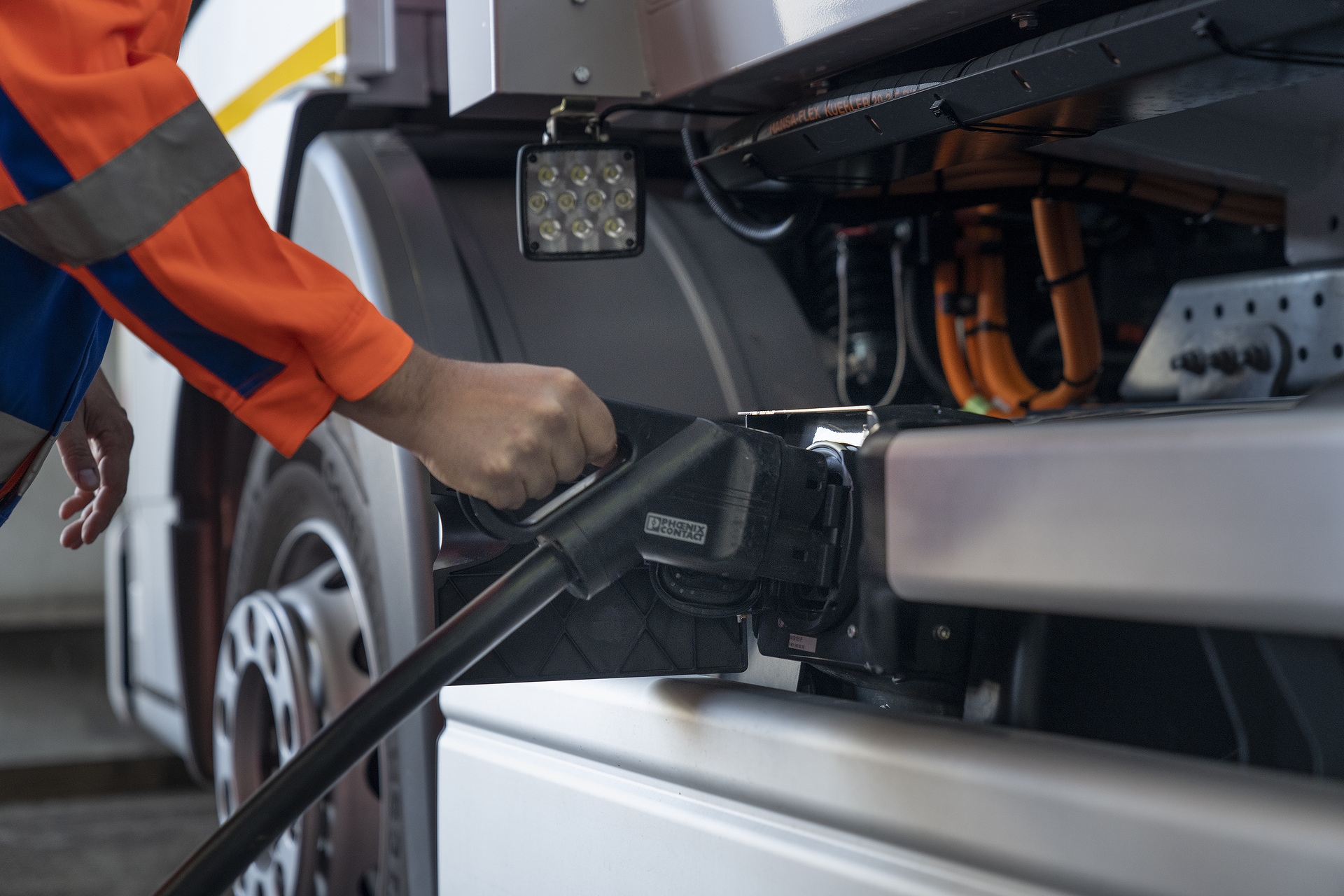 Mercedes-Benz eEconic/ Mercedes-Benz eActros/battery electric/e-lkw/e-truck/alternative drives/bev Finale Testphase vor Serienstart: Mercedes-Benz eEconic beweist sich in der Kundenerprobung im Rhein-Main-Gebiet