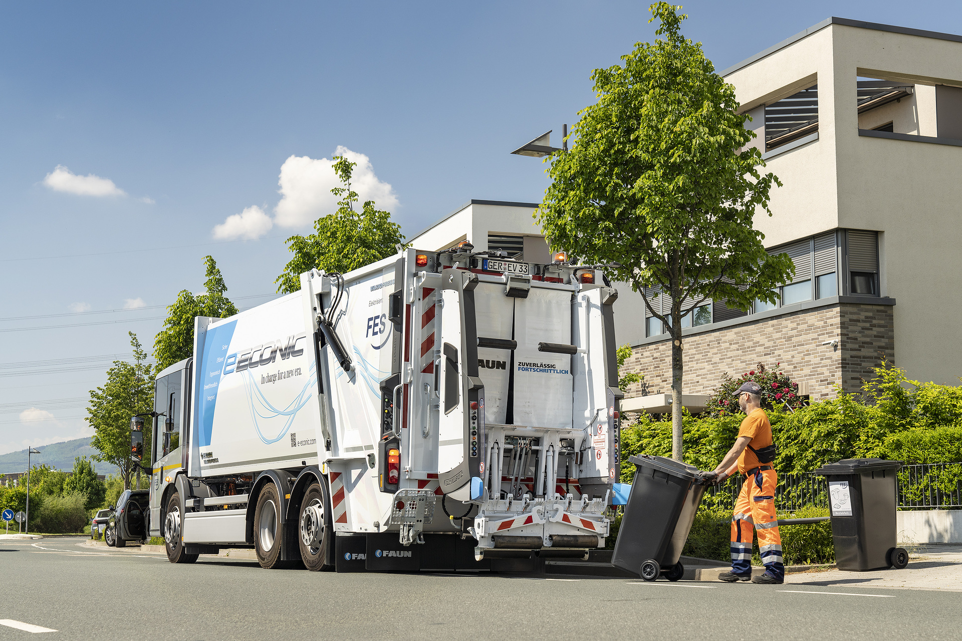 Finale Testphase vor Serienstart: Mercedes-Benz eEconic beweist sich in der Kundenerprobung im Rhein-Main-Gebiet