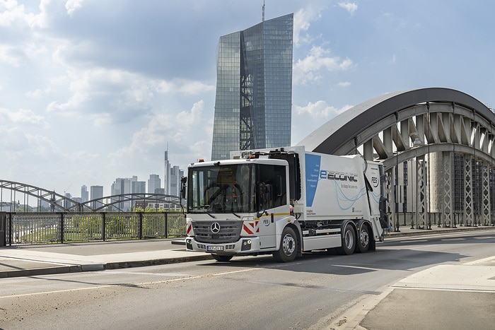 Finale Testphase vor Serienstart: Mercedes-Benz eEconic beweist sich in der Kundenerprobung im Rhein-Main-Gebiet