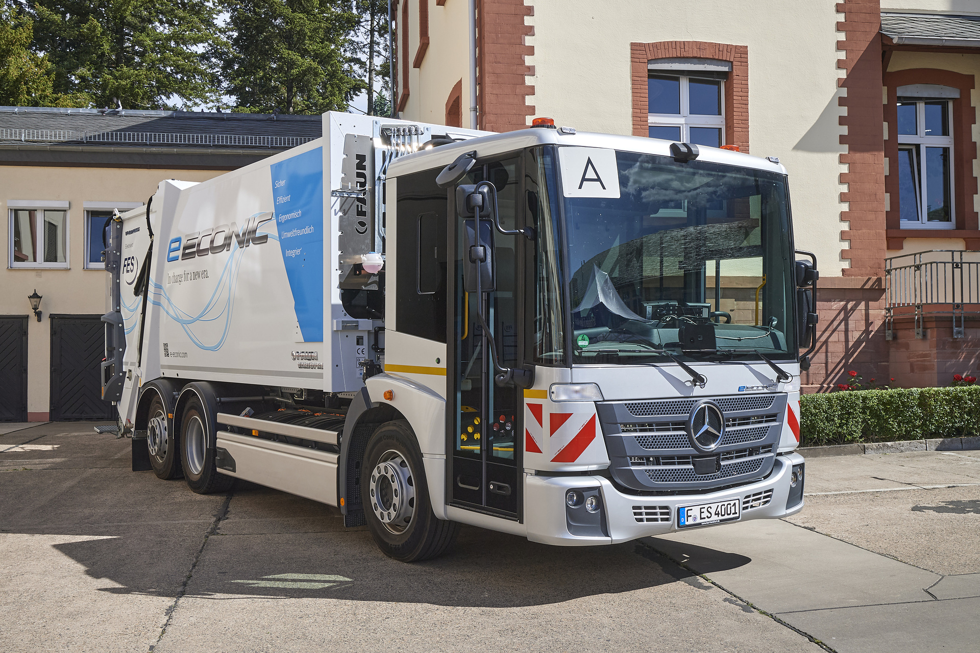Mercedes-Benz eEconic/ Mercedes-Benz eActros/battery electric/e-lkw/e-truck/alternative drives/bev; Finale Testphase vor Serienstart: Mercedes-Benz eEconic beweist sich in der Kundenerprobung im Rhein-Main-Gebiet