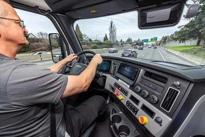 Daimler Truck’s million-mile tested all-electric Freightliner eCascadia enters series production in North America