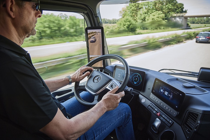 eActros Driving Experience