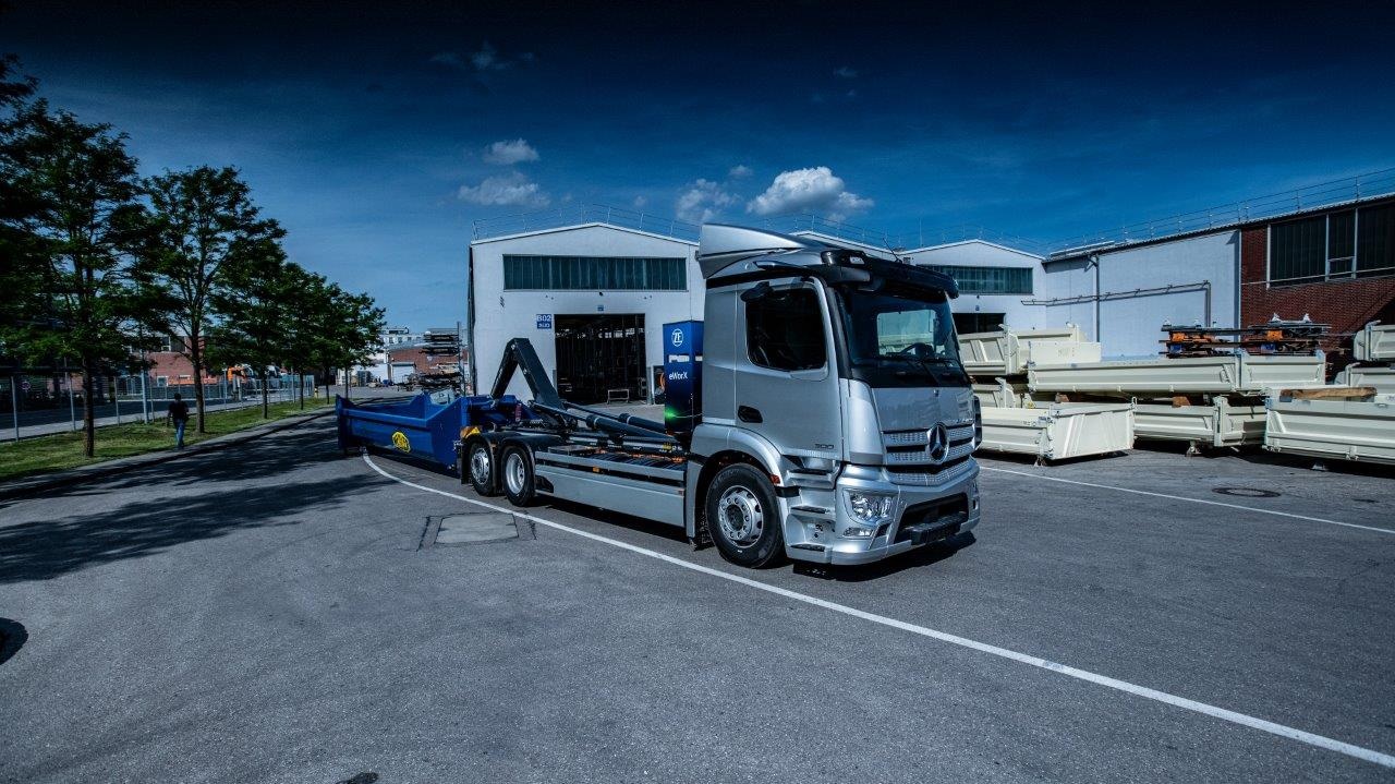 Mercedes-Benz Trucks präsentiert auf der IFAT 2022 in München nachhaltige kommunale Mobilitätslösungen