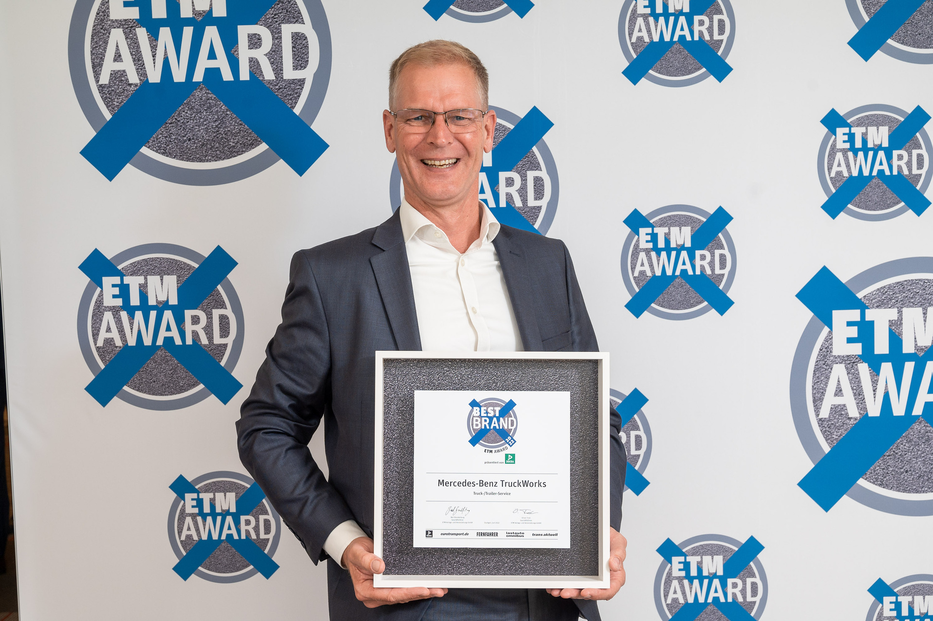 Hans Kelder, Leiter Customer Services & Parts Deutschland So sehen Sieger aus: Nutzfahrzeuge der Daimler Truck AG gewinnen ETM Awards 2022 in acht Kategorien