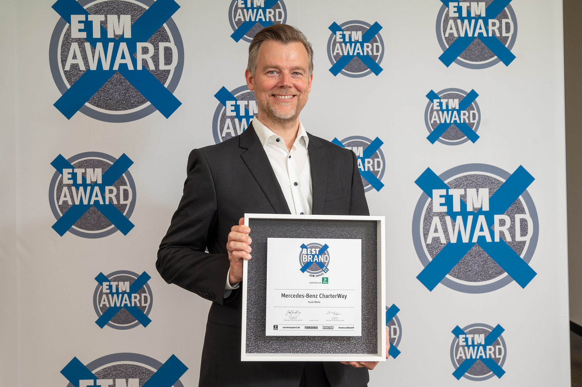 Martin Kehnen, Leiter CharterWay Rental & Used Trucks So sehen Sieger aus: Nutzfahrzeuge der Daimler Truck AG gewinnen ETM Awards 2022 in acht Kategorien
