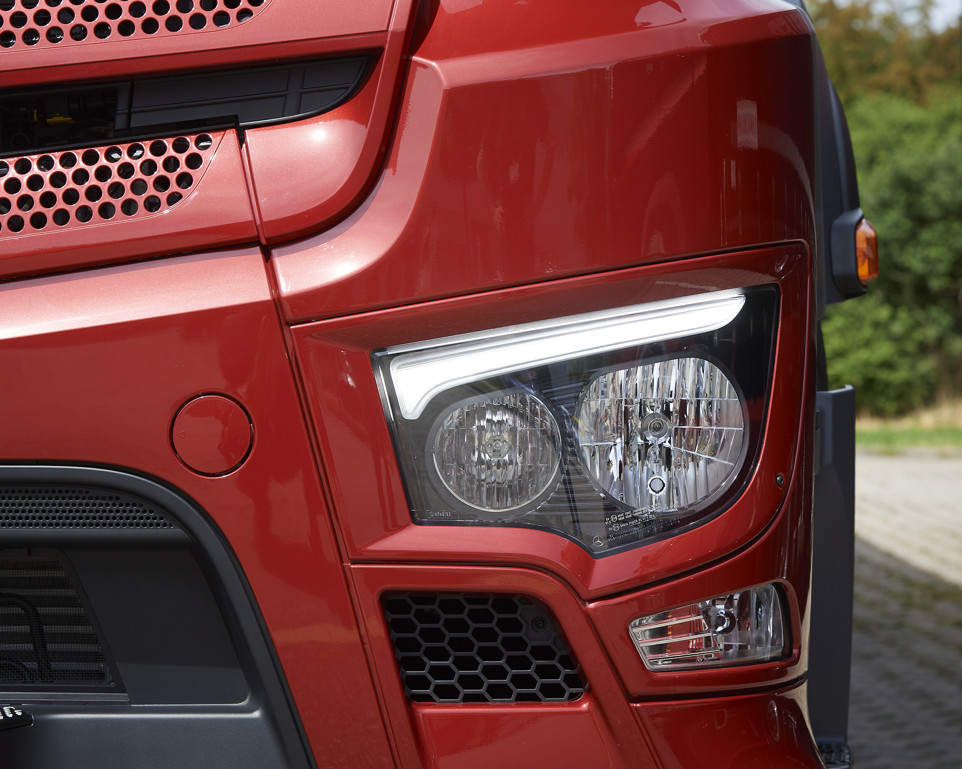 Mercedes-Benz Trucks Driving Experience Mercedes-Benz Trucks präsentiert auf der bauma 2022 maßgeschneiderte integrierte Lösungen für den Bauverkehr