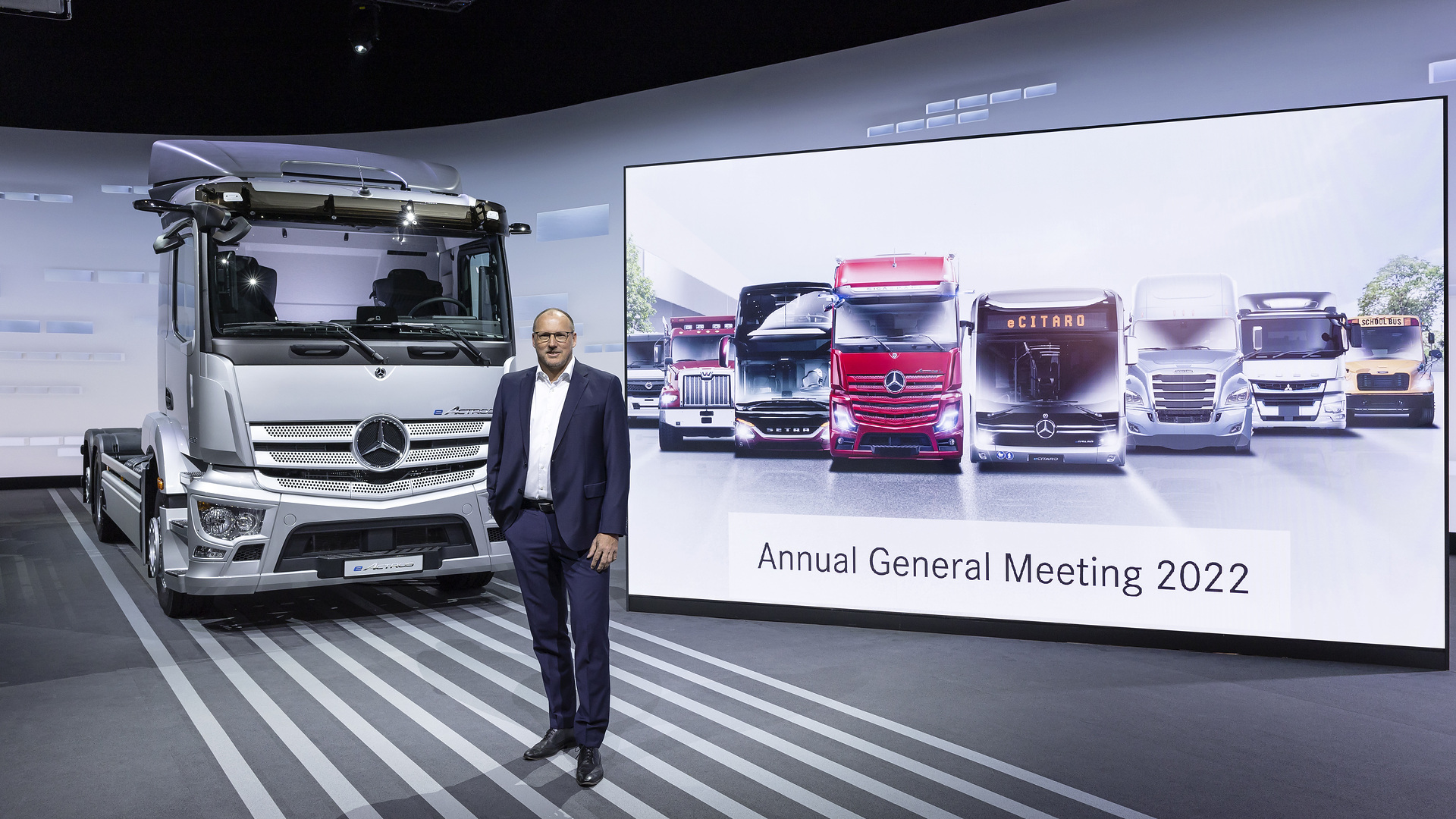 Jochen Goetz, Member of the Board of Management of Daimler Truck Holding AG, responsible for Finance and Controlling. Annual General Meeting: Daimler Truck reaffirms leadership claim on the road to sustainable transportation