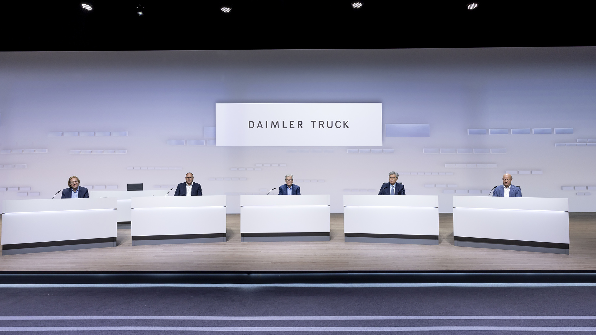 (from left to right) Dr. Thomas Laubert, Chief Legal & Compliance Officer Daimler Truck AG; Jochen Goetz, Member of the Board of Management of Daimler Truck Holding AG, responsible for Finance and Controlling; Martin Daum, Chairman of the Board of Management of Daimler Truck Holding AG; Joe Kaeser, Chairman of the Supervisory Board of Daimler Truck Holding AG; Michael Brecht, Chairman of the General Works Council, Daimler Truck AG and Vice Chairman of the Supervisory Board of Daimler Truck Holding AG. Annual General Meeting: Daimler Truck reaffirms leadership claim on the road to sustainable transportation