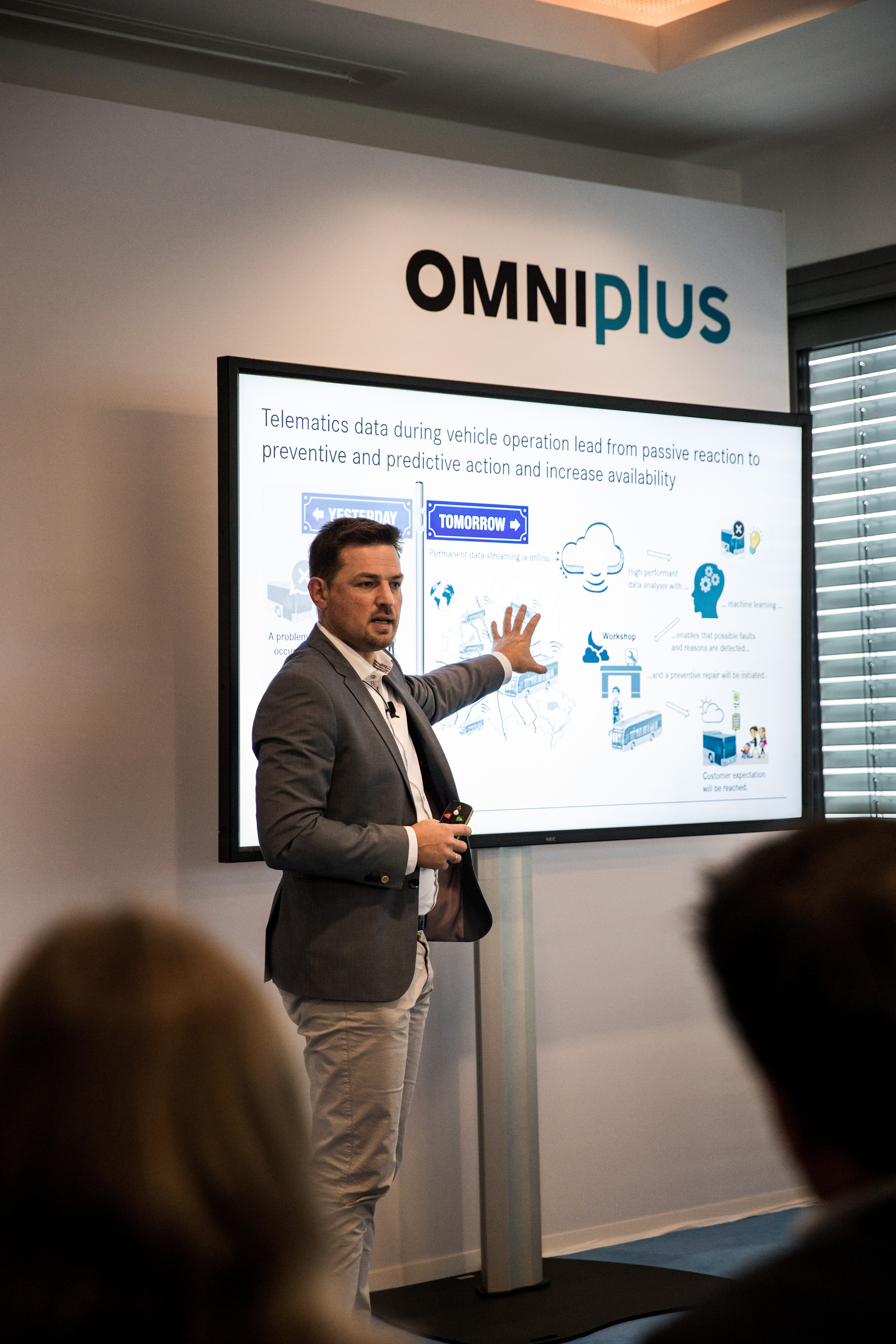 Omniplus Customer Services & Parts Day, Neu-Ulm, 4 December 2019 Daimler Buses at the 13th electric bus conference of the Association of German Transport Companies (VDV) in Berlin