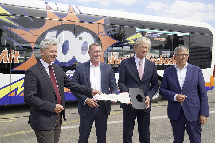 Die Stadt der 100 eCitaro: ESWE Verkehr in Wiesbaden erhält Jubiläumsbus