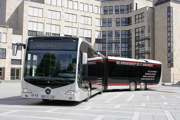 Daimler Buses feiert 25 Jahre Stadtbus-Bestseller Mercedes-Benz Citaro