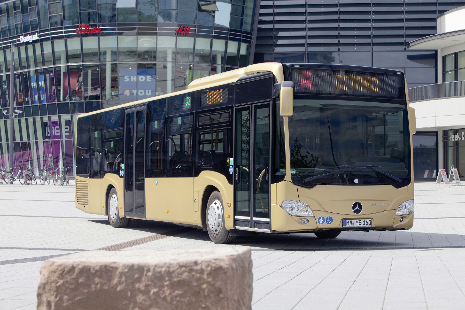 Daimler Busses celebrates 25th anniversary of best selling Mercedes-Benz Citaro city bus