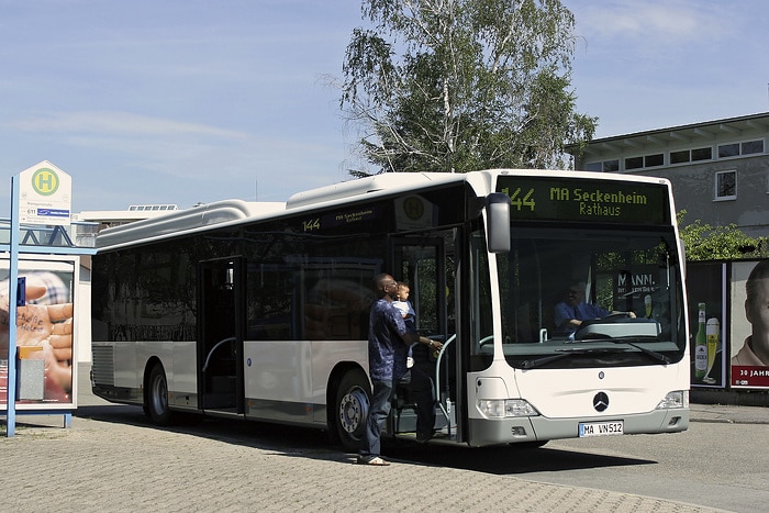 Daimler Buses feiert 25 Jahre Stadtbus-Bestseller Mercedes-Benz Citaro