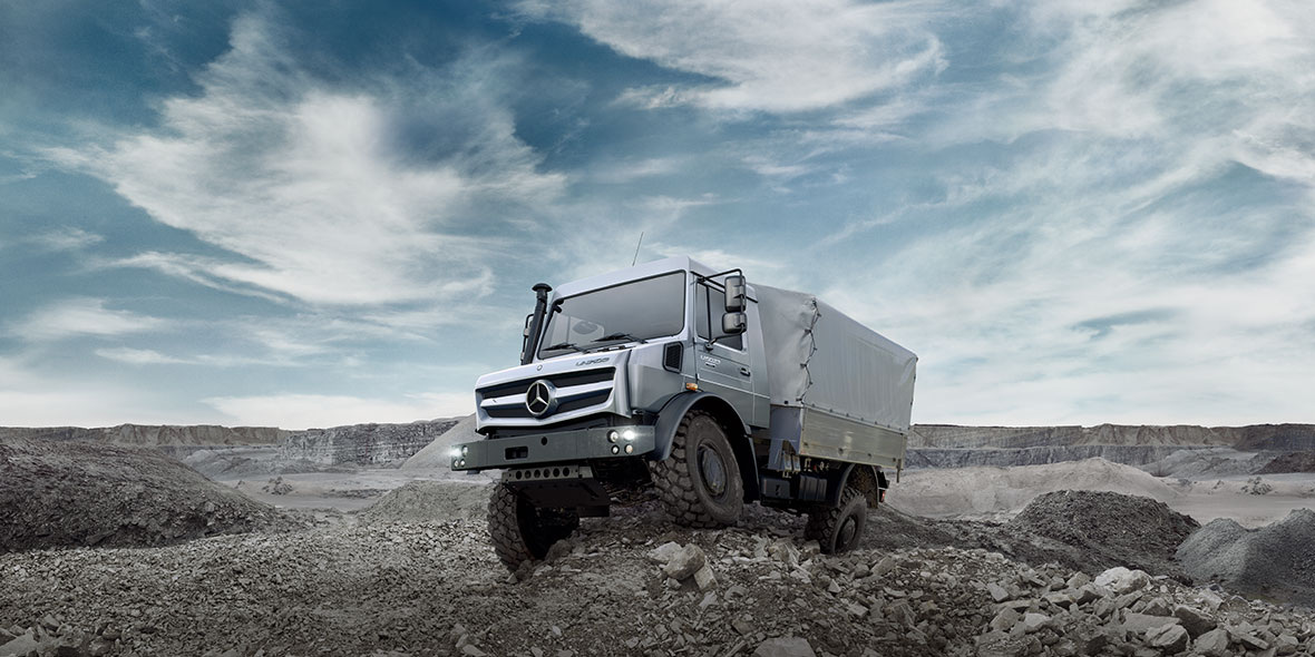 Both Unimog and Zetros voted Cross-Country Vehicle of the Year 2022 by off-road fans