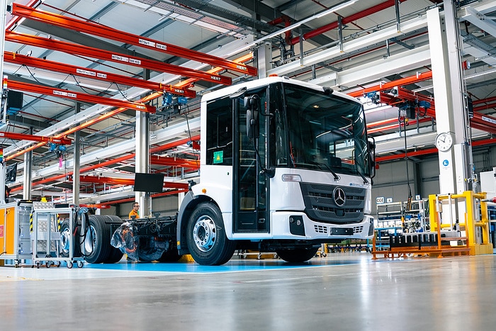 Electric in series production: The Mercedes-Benz eEconic rolls off the production line at the Wörth plant as of now