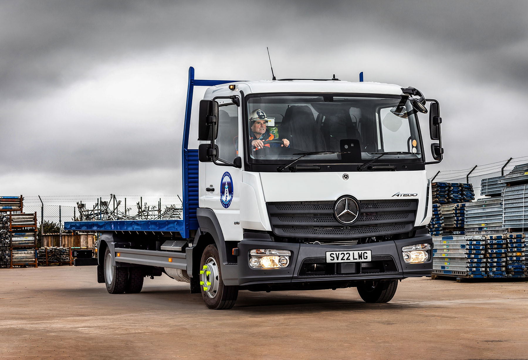 Schottischer Gerüstbauer setzt auf Mercedes-Benz Atego Schottischer Gerüstbauer setzt auf den Mercedes-Benz Atego