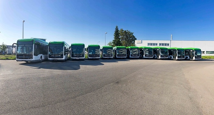 Premiere in Austria: Eleven Mercedes-Benz eCitaros ready to hit the road on their first route in the southern Weinviertel region